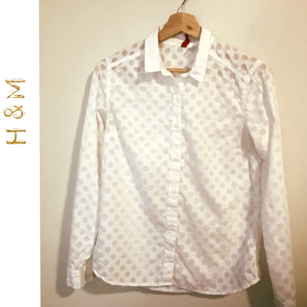 H&M adorable polka dot top